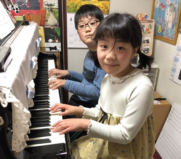 ピアノ教室小学生の生徒
